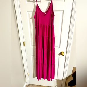 Tiered magenta maxi dress with pockets